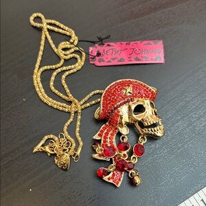 NWDT Betsy Johnson Red and Gold Skull Pendant Necklace.